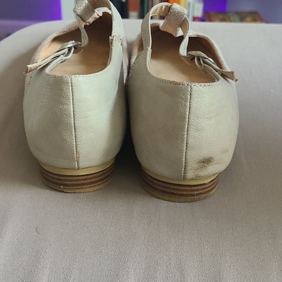 Shoes - Picture 3 of 3